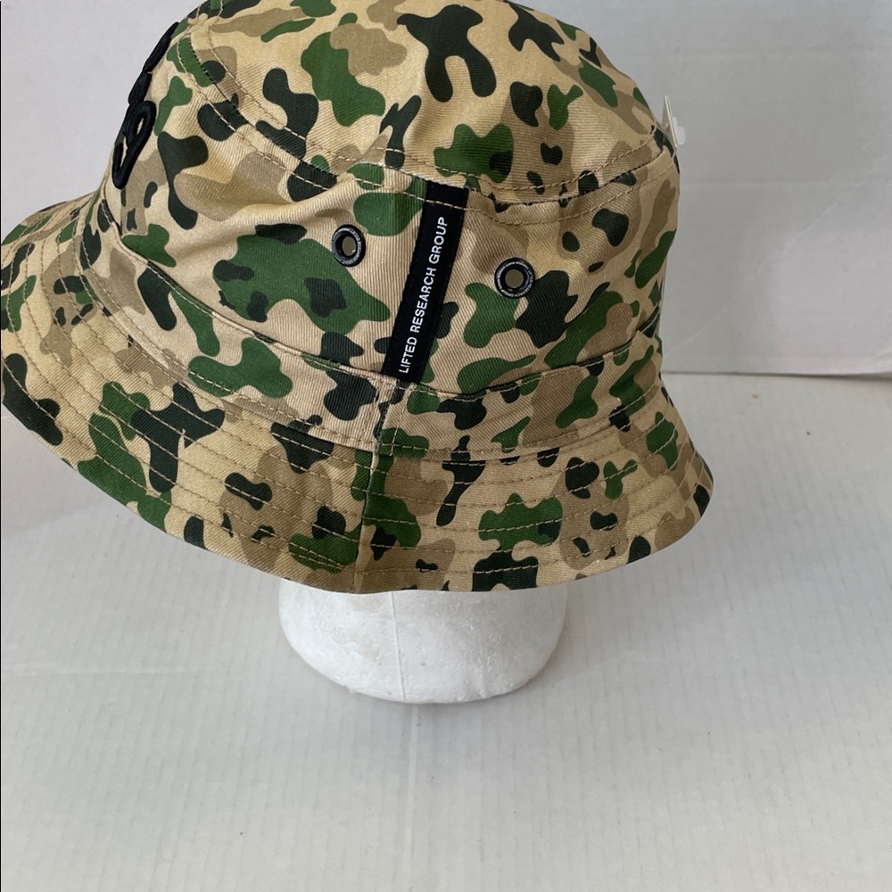 LRG Camo Bucket Hat with Black Embroidered Logo - Picture 2 of 6